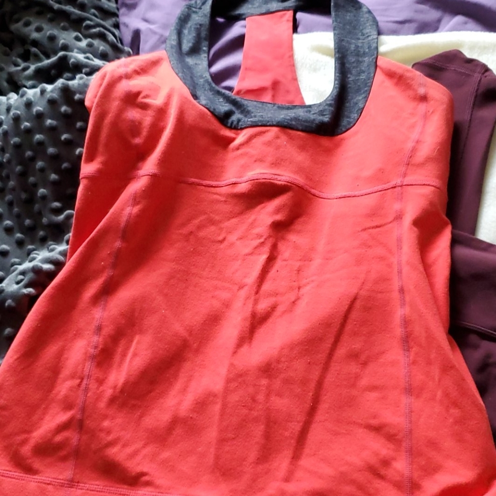 Lululemon bundle - Picture 2 of 5